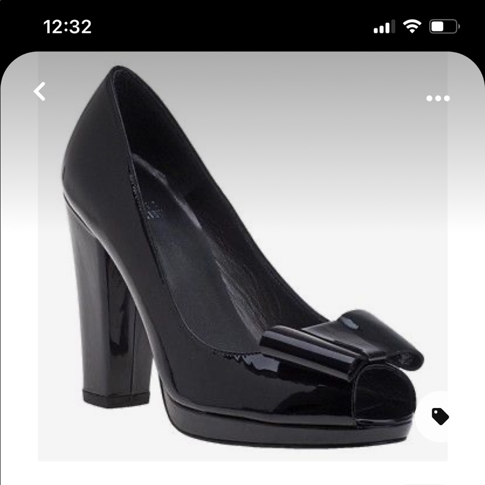 Stuart Weitzman Black Patent Pumps Sz 9.5 with Box